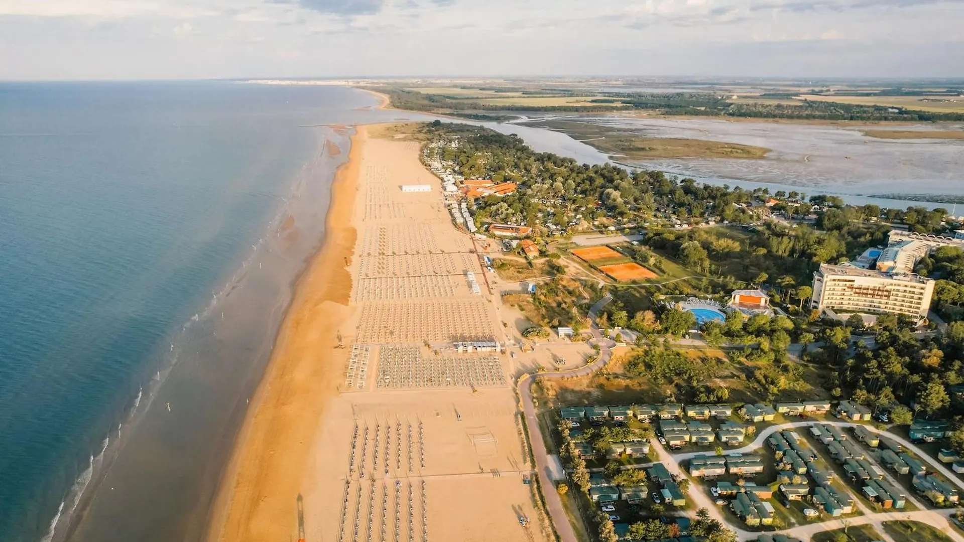 Relax Just 150M From The Beach By Beahostrentals Bibione 0*,  Italy